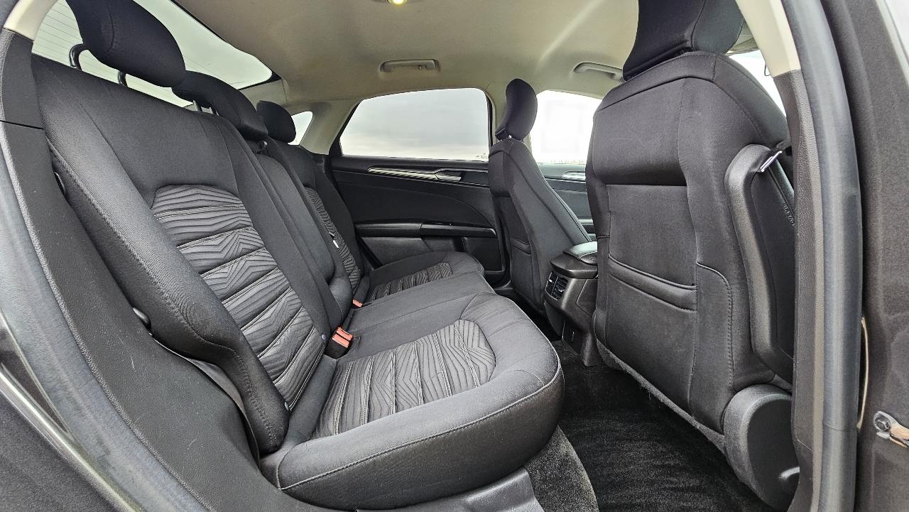 Ford Fusion 4dr Sdn SE FWD 2016
