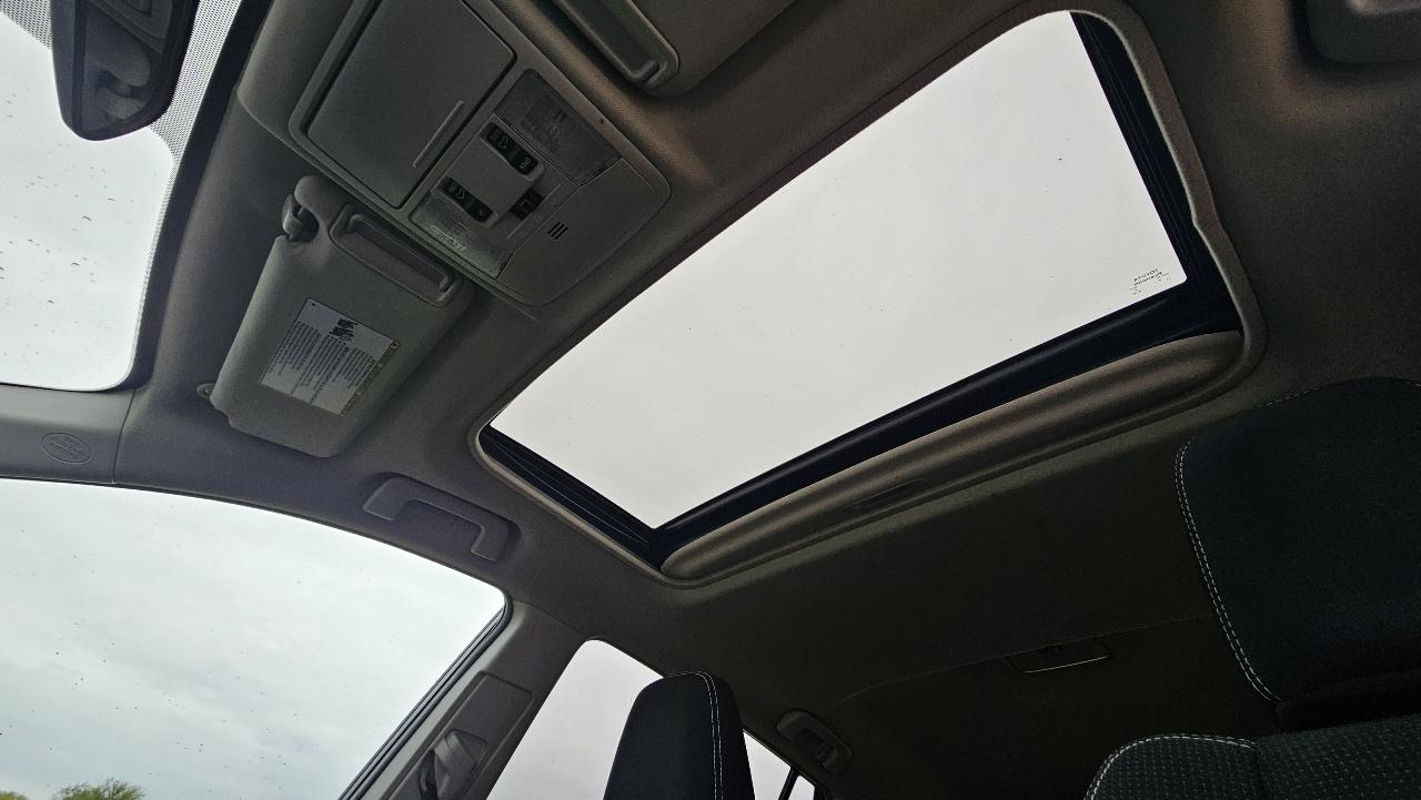 Toyota RAV4 AWD 4dr XLE (Natl) 2016