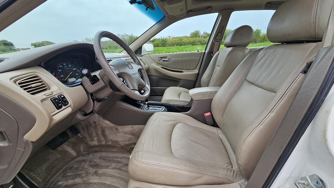 Honda Accord Sdn EX Auto V6 w/Leather 2002