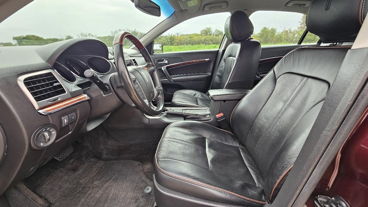 Lincoln MKZ 4dr Sdn FWD 2012
