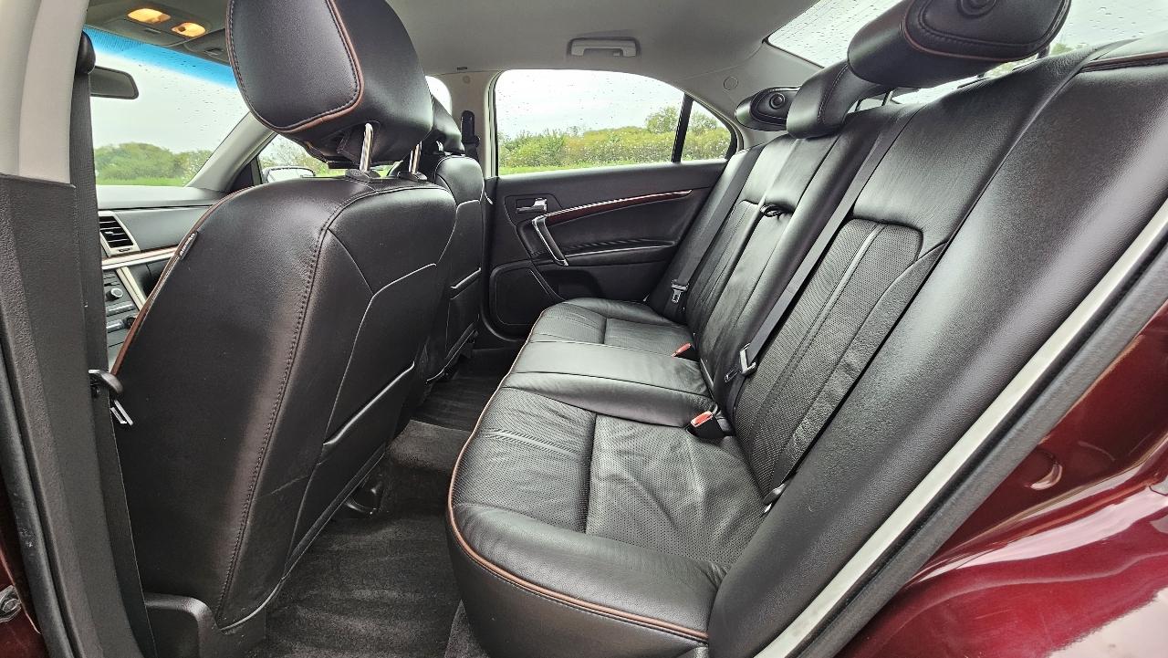 Lincoln MKZ 4dr Sdn FWD 2012