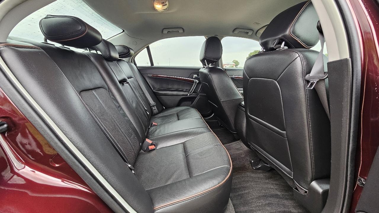 Lincoln MKZ 4dr Sdn FWD 2012