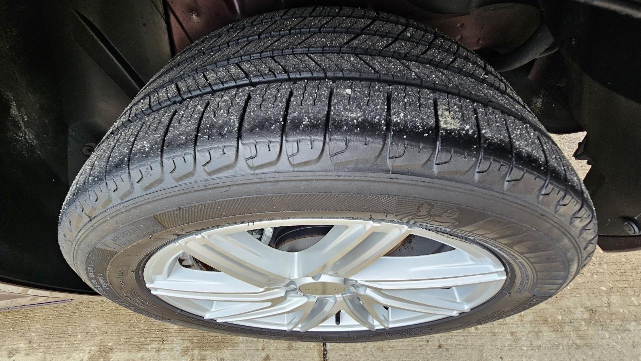 Lincoln MKZ 4dr Sdn FWD 2012