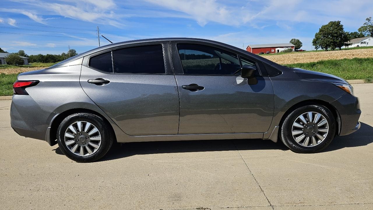 Nissan Versa S Manual 2020