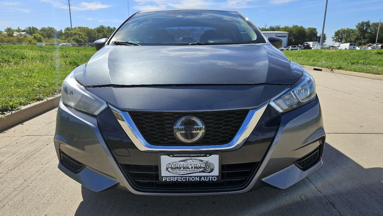 Nissan Versa S Manual 2020