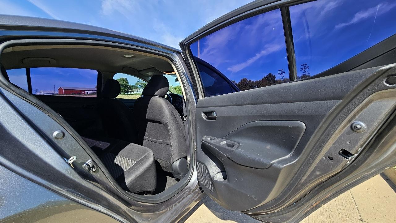 Nissan Versa S Manual 2020