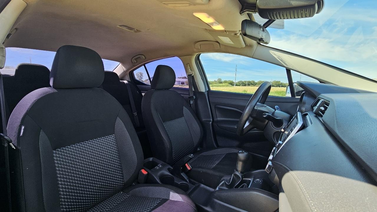 Nissan Versa S Manual 2020