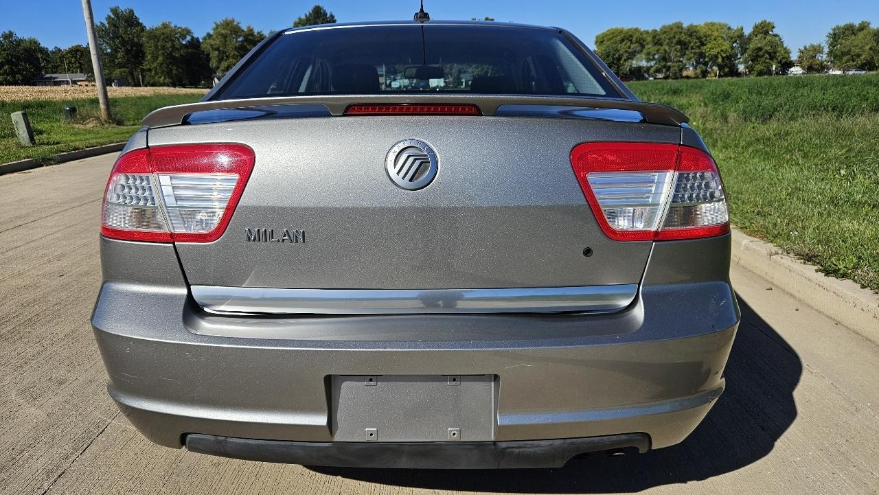 Mercury Milan 4dr Sdn I4 FWD 2008