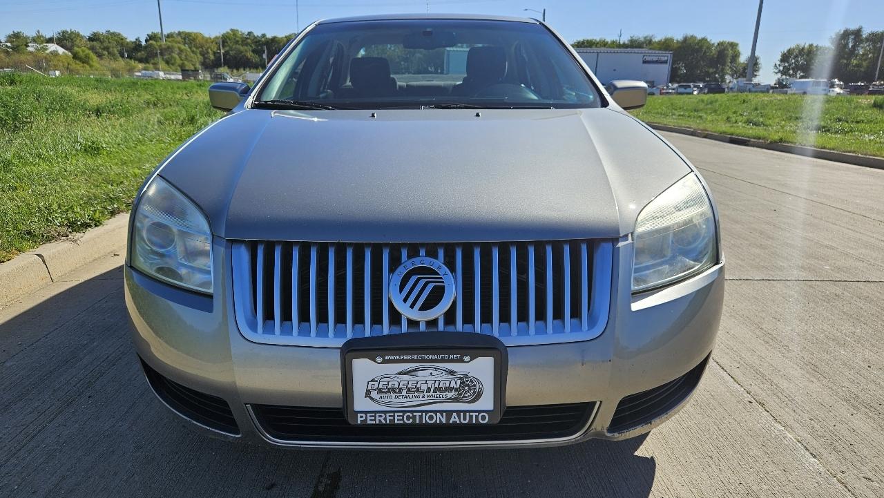 Mercury Milan 4dr Sdn I4 FWD 2008