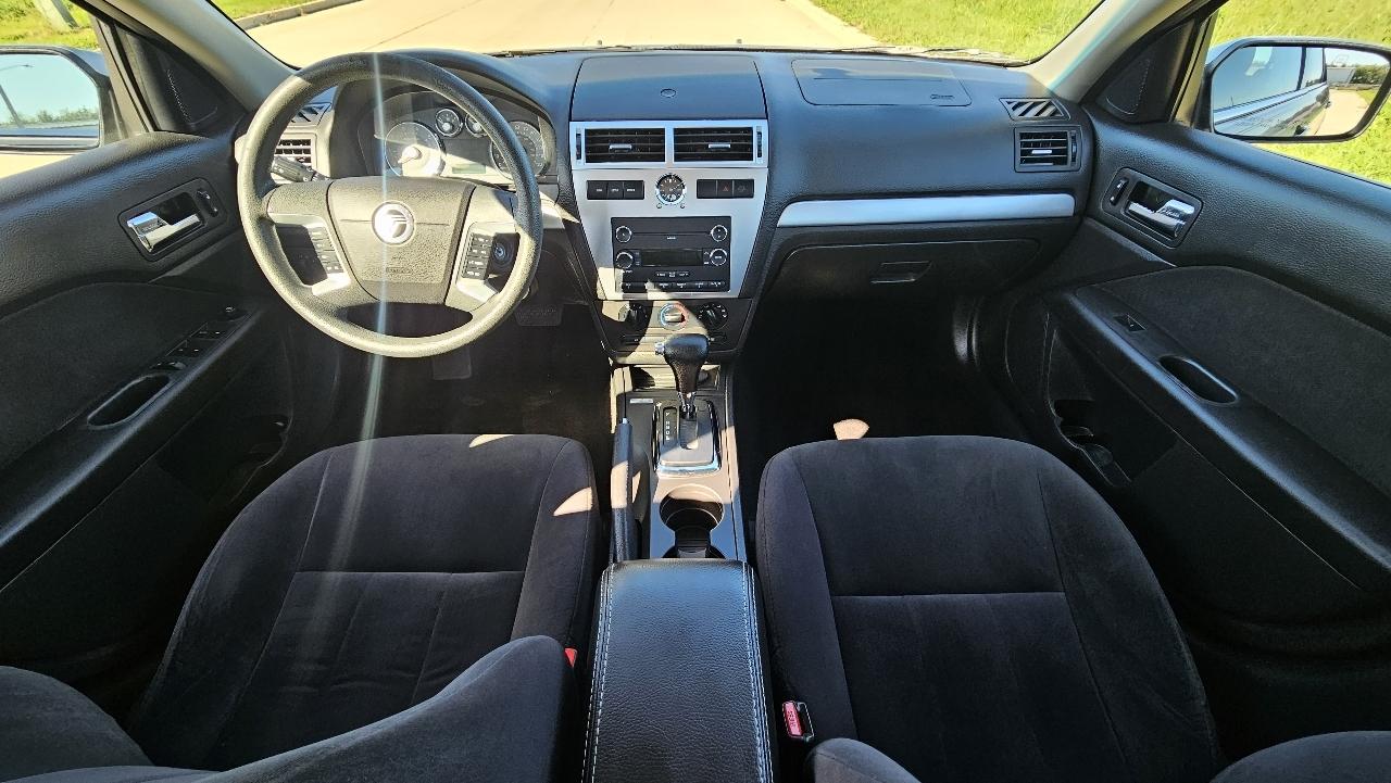 Mercury Milan 4dr Sdn I4 FWD 2008