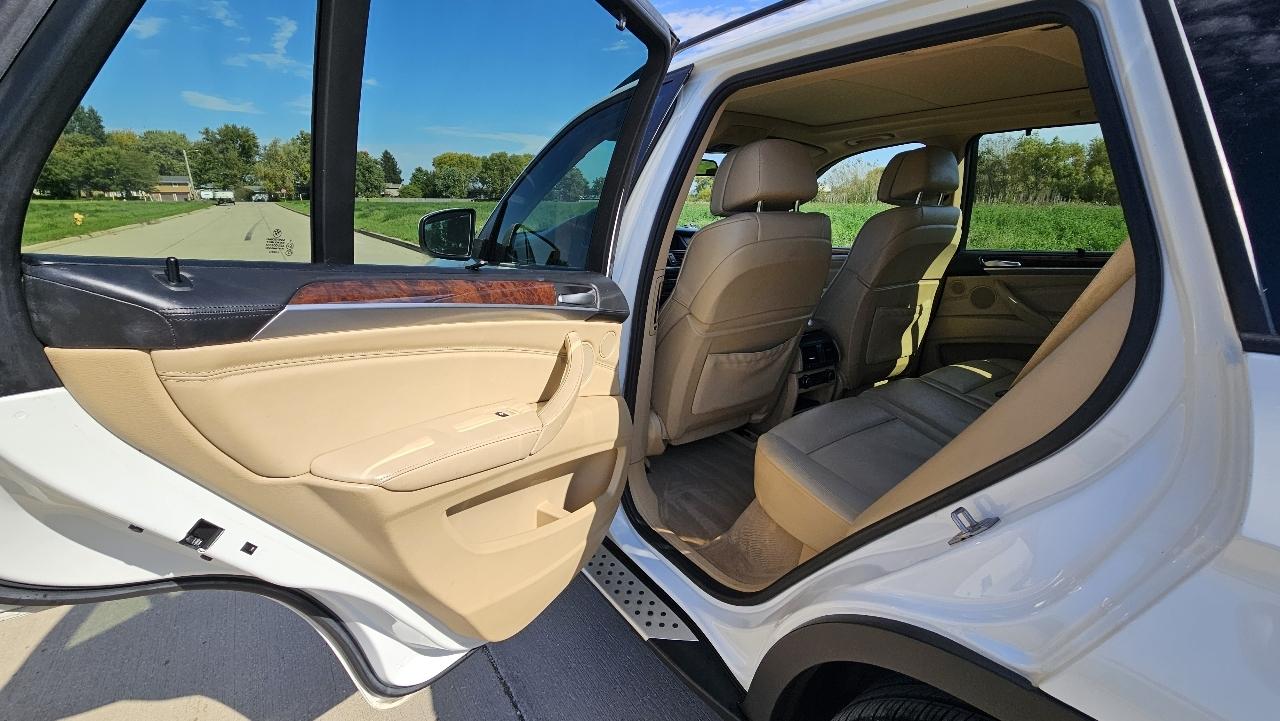 BMW X5 AWD 4dr 35i 2011