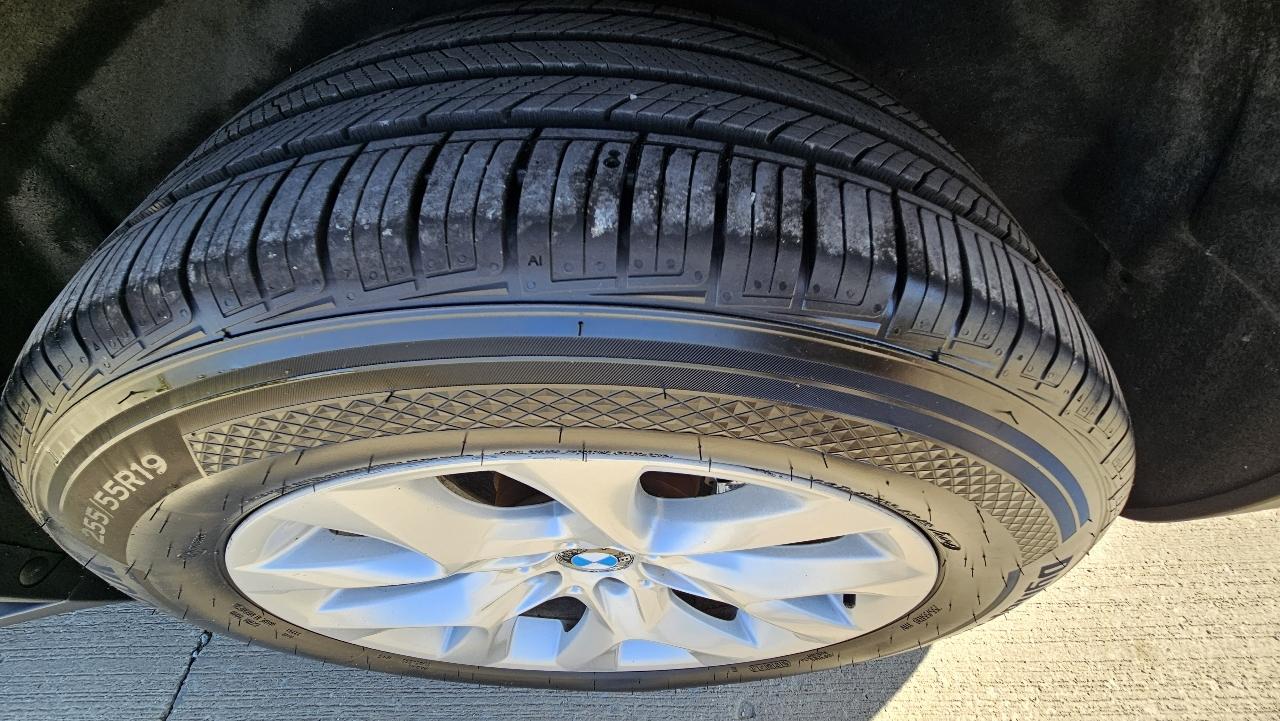 BMW X5 AWD 4dr 35i 2011