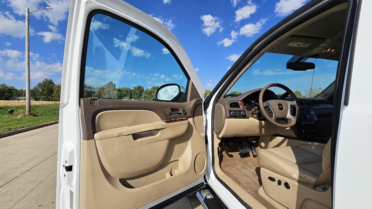 Chevrolet Silverado 1500 4WD Crew Cab 143.5" LTZ 2013