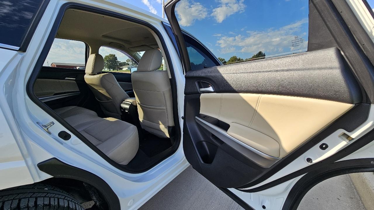 Honda Crosstour 4WD V6 5dr EX-L 2015