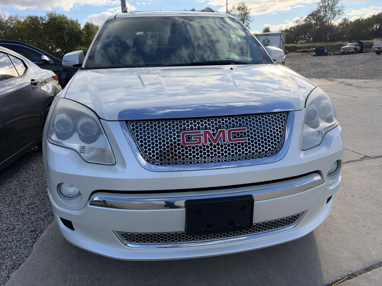 GMC Acadia AWD 4dr Denali 2011