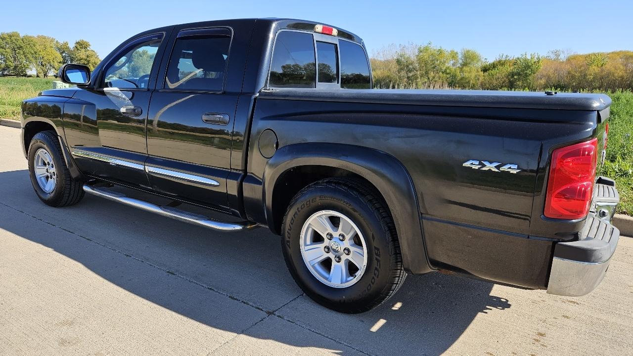 Dodge Dakota 4WD Crew Cab Laramie 2008