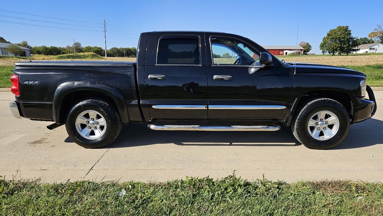 Dodge Dakota 4WD Crew Cab Laramie 2008