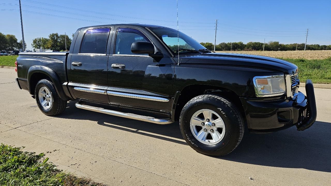 Dodge Dakota 4WD Crew Cab Laramie 2008