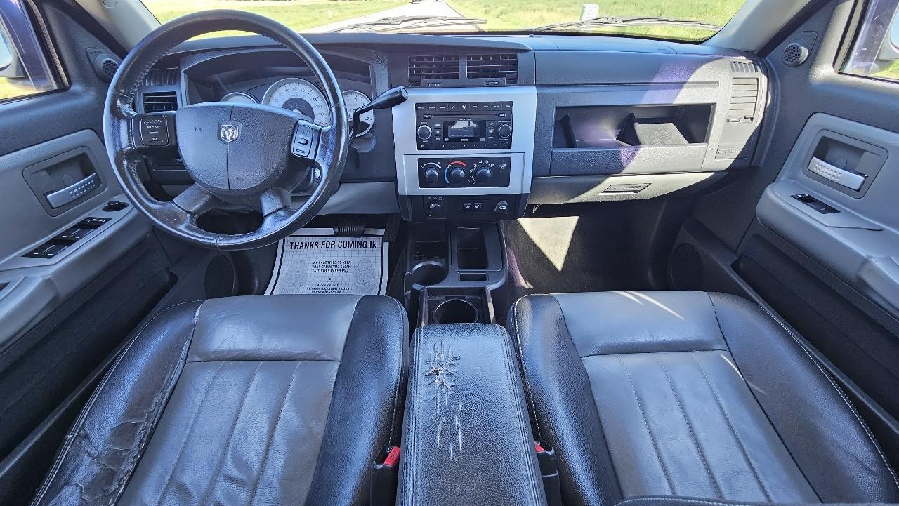 Dodge Dakota 4WD Crew Cab Laramie 2008
