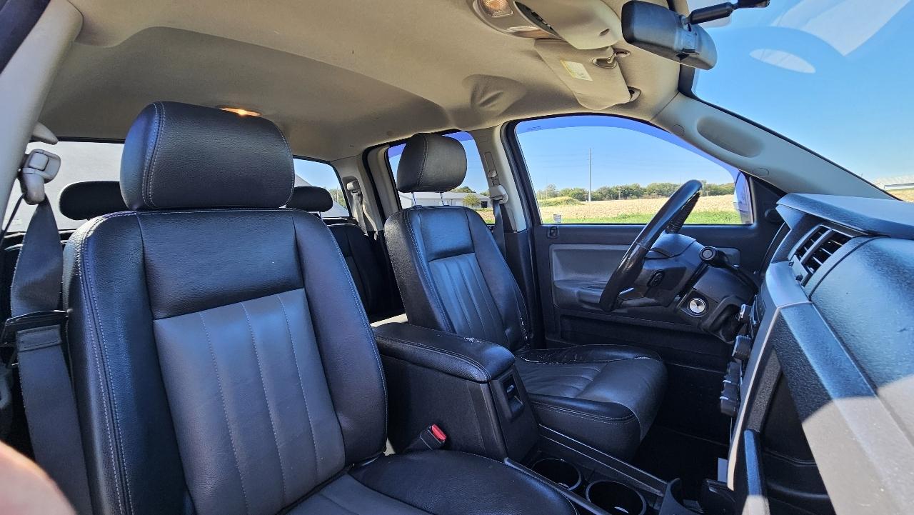 Dodge Dakota 4WD Crew Cab Laramie 2008