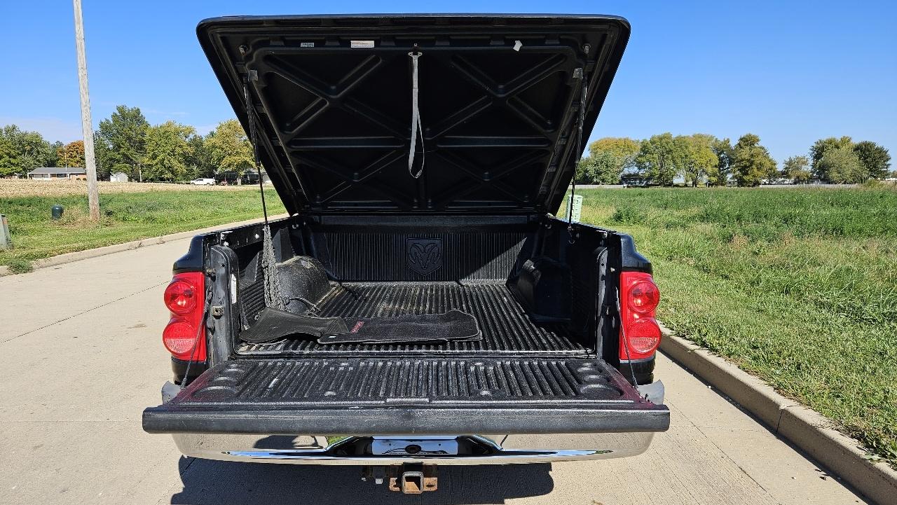 Dodge Dakota 4WD Crew Cab Laramie 2008