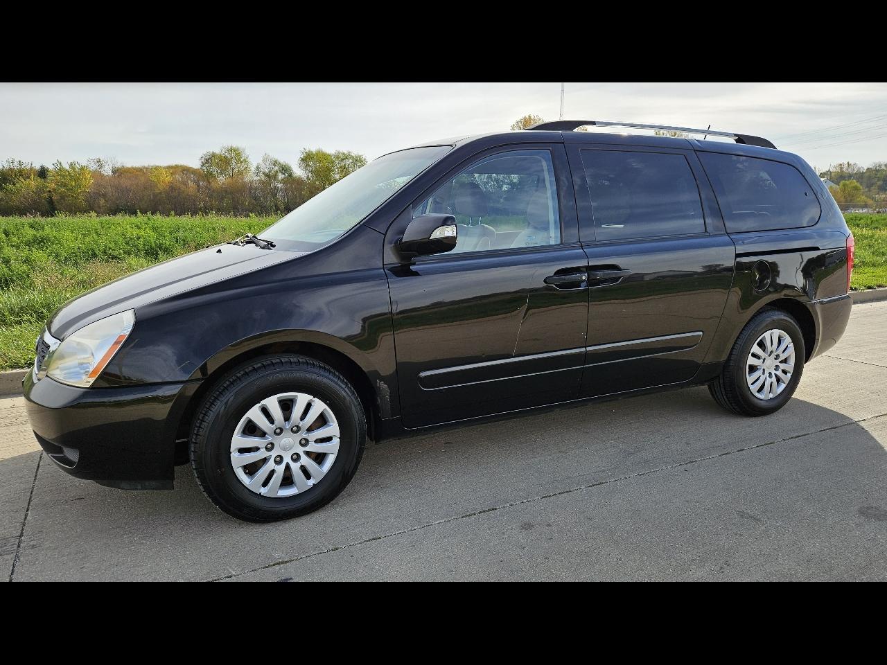 Kia Sedona 4dr LWB LX 2011