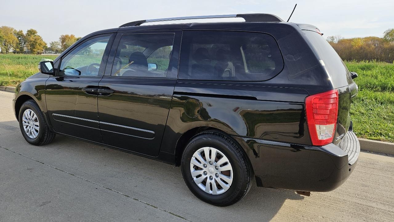 Kia Sedona 4dr LWB LX 2011