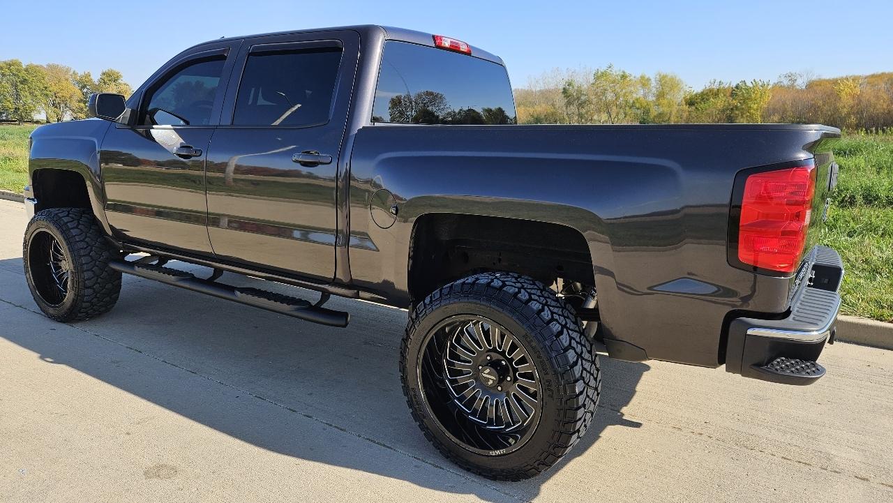 Chevrolet Silverado 1500 4WD Crew Cab 143.5" LT w/2LT 2015