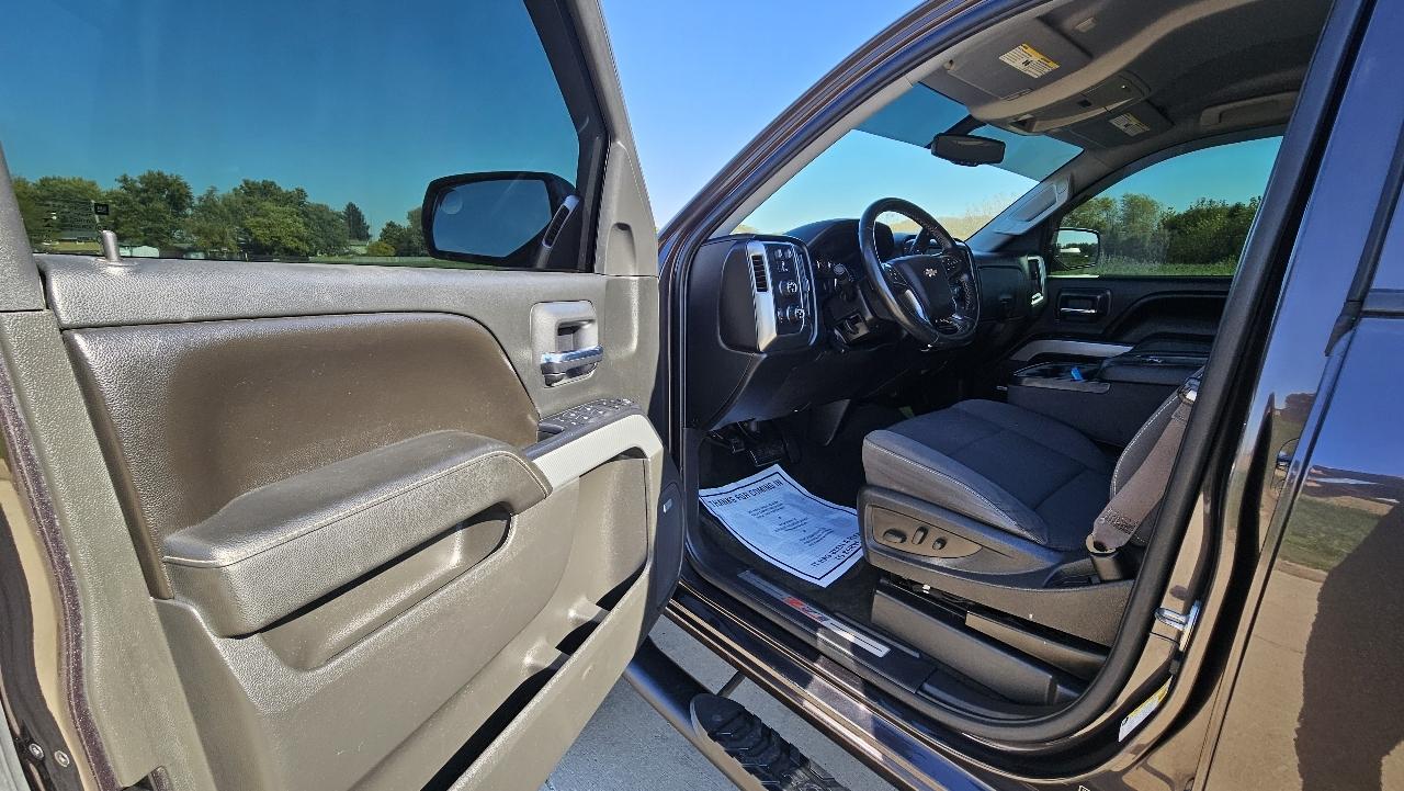 Chevrolet Silverado 1500 4WD Crew Cab 143.5" LT w/2LT 2015