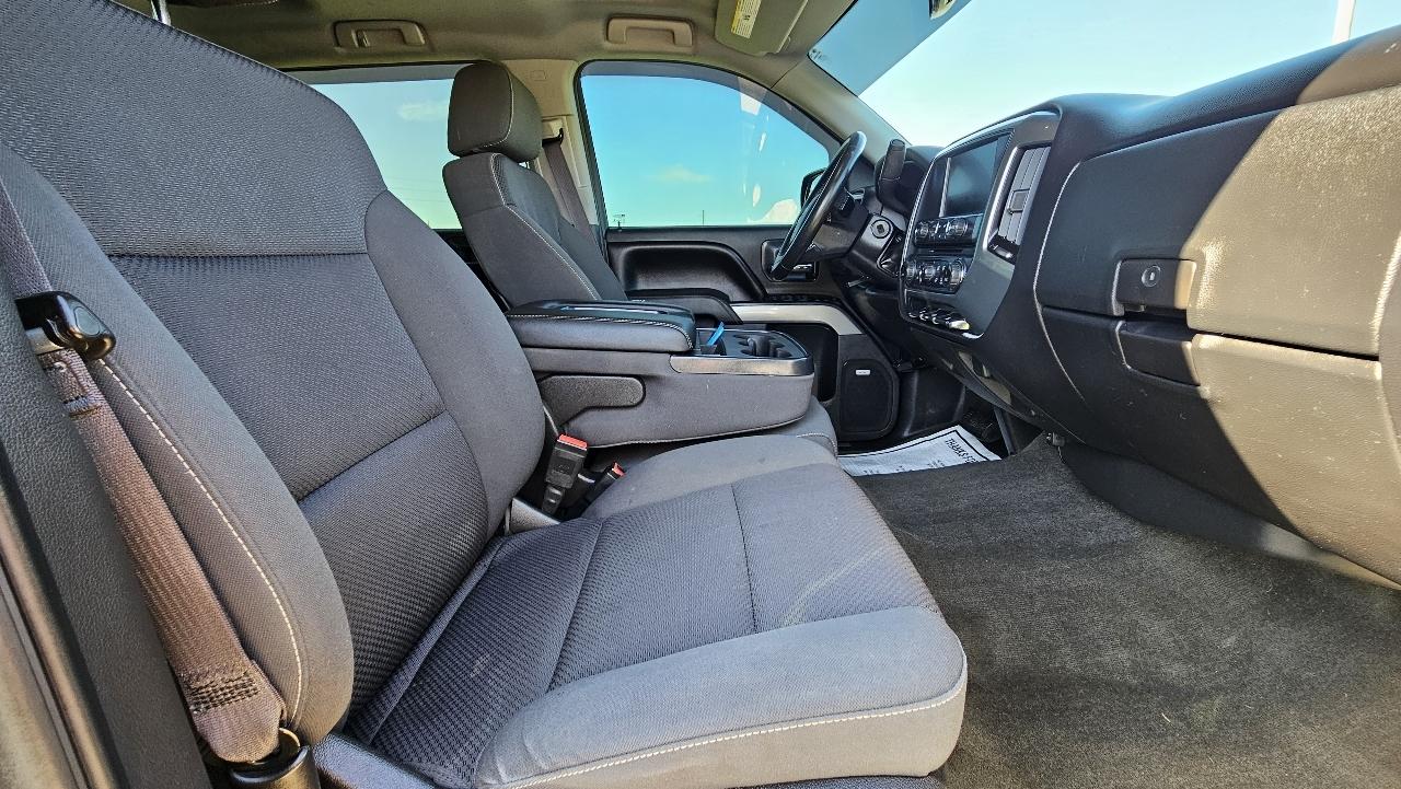 Chevrolet Silverado 1500 4WD Crew Cab 143.5" LT w/2LT 2015