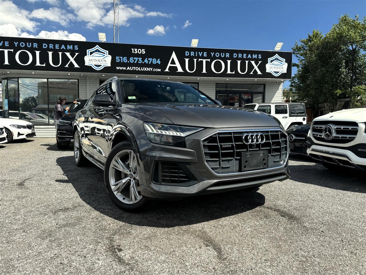 2019 Audi Q8 Premium Plus