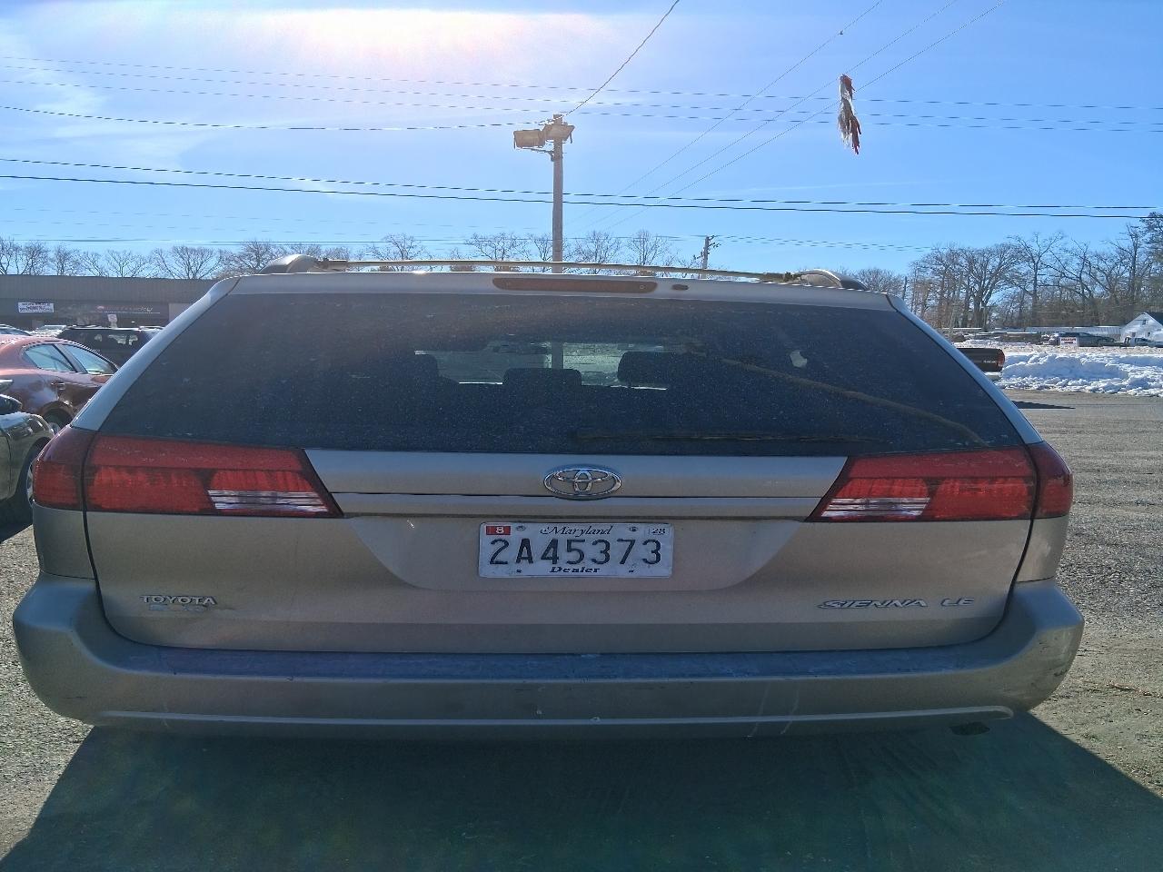 2005 Toyota Sienna LE