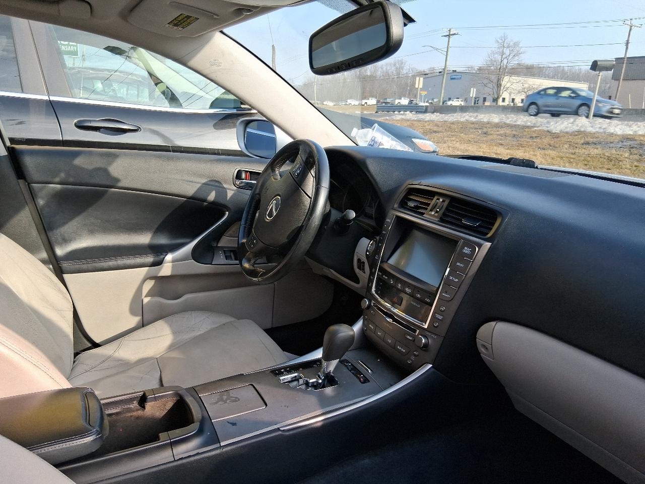 Lexus IS IS 250 AWD 6-Speed Sequential 2010