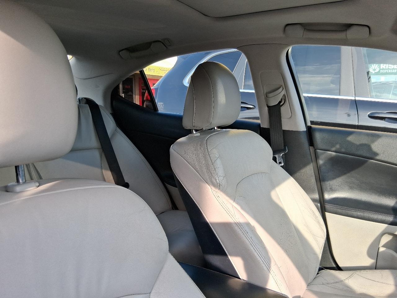 Lexus IS IS 250 AWD 6-Speed Sequential 2010