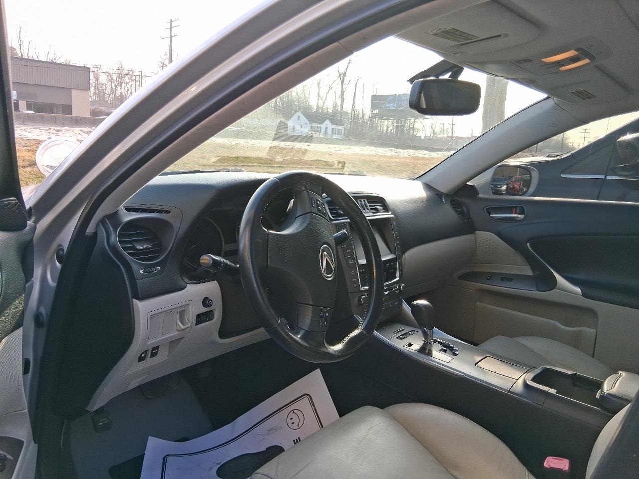 Lexus IS IS 250 AWD 6-Speed Sequential 2010