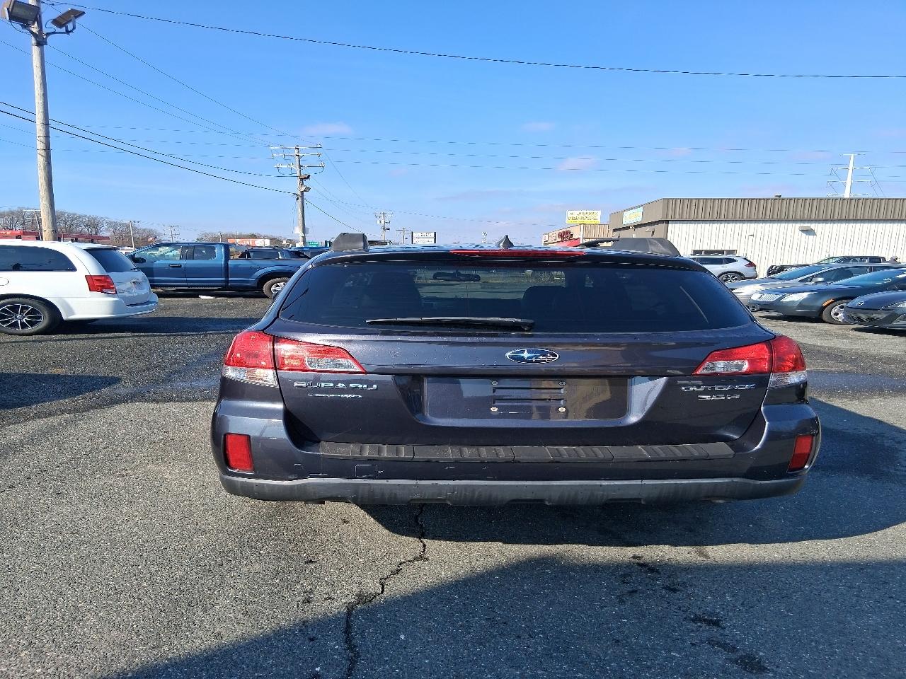 Subaru Outback 3.6R Limited 2011