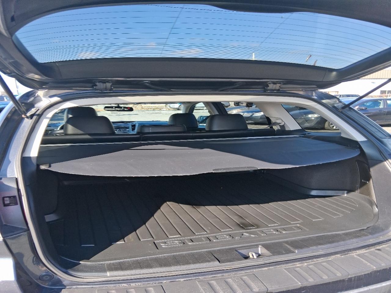 Subaru Outback 3.6R Limited 2011