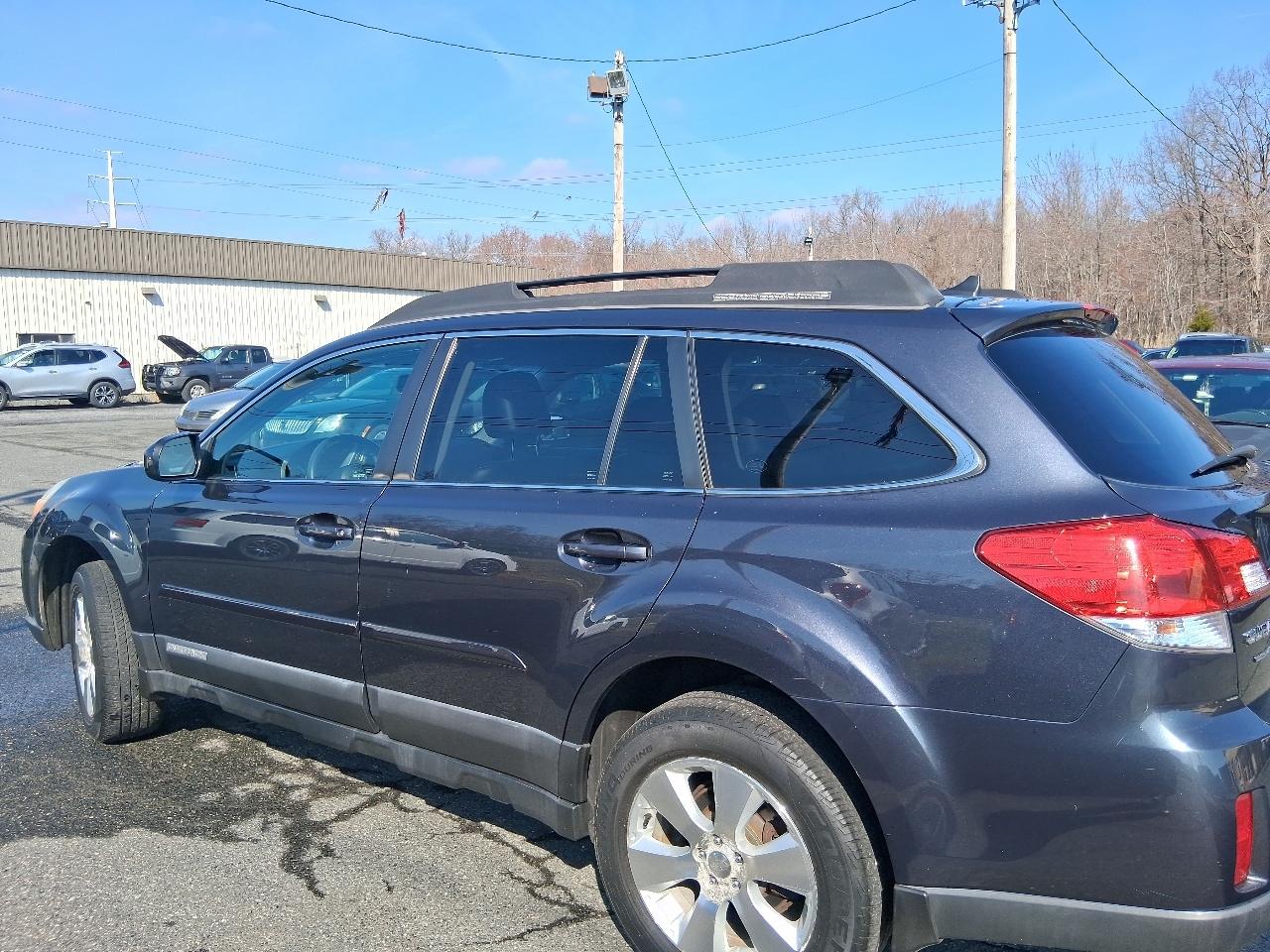 Subaru Outback 3.6R Limited 2011