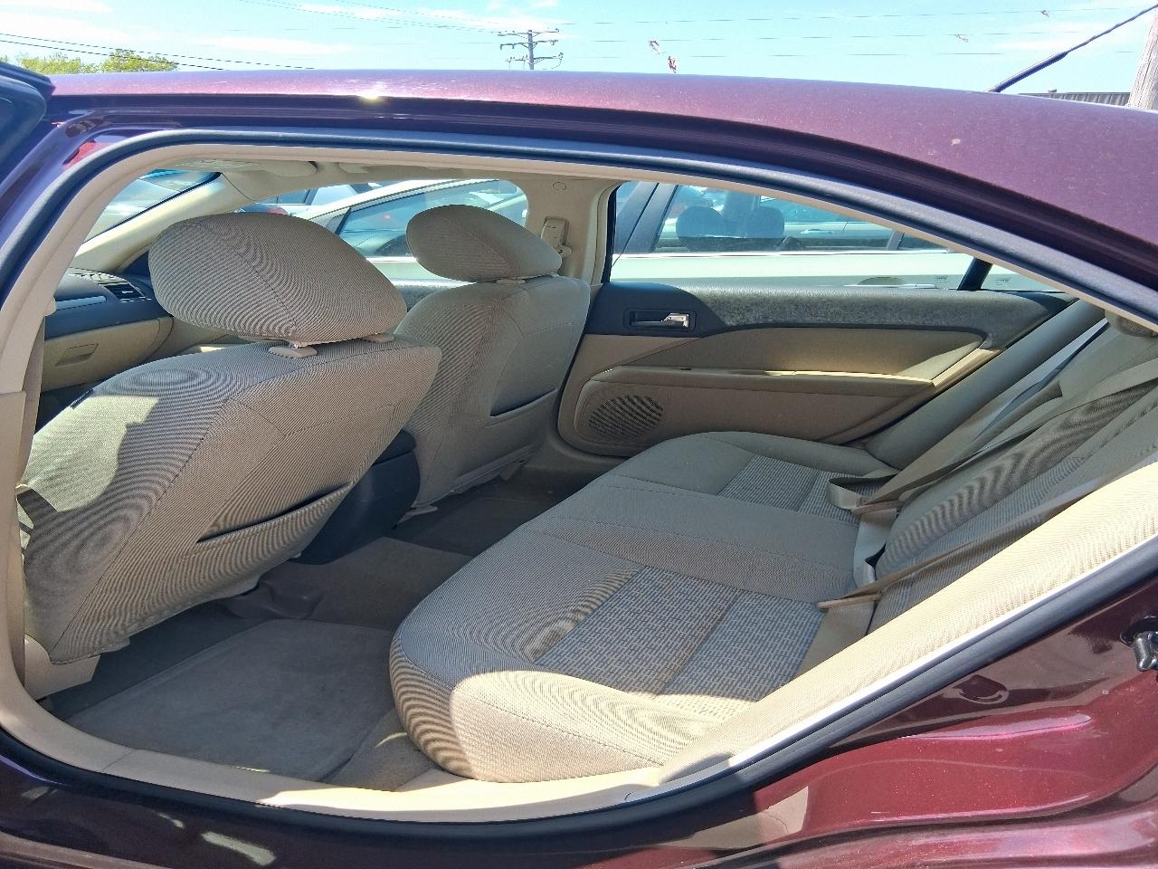 Ford Fusion I4 SE 2011