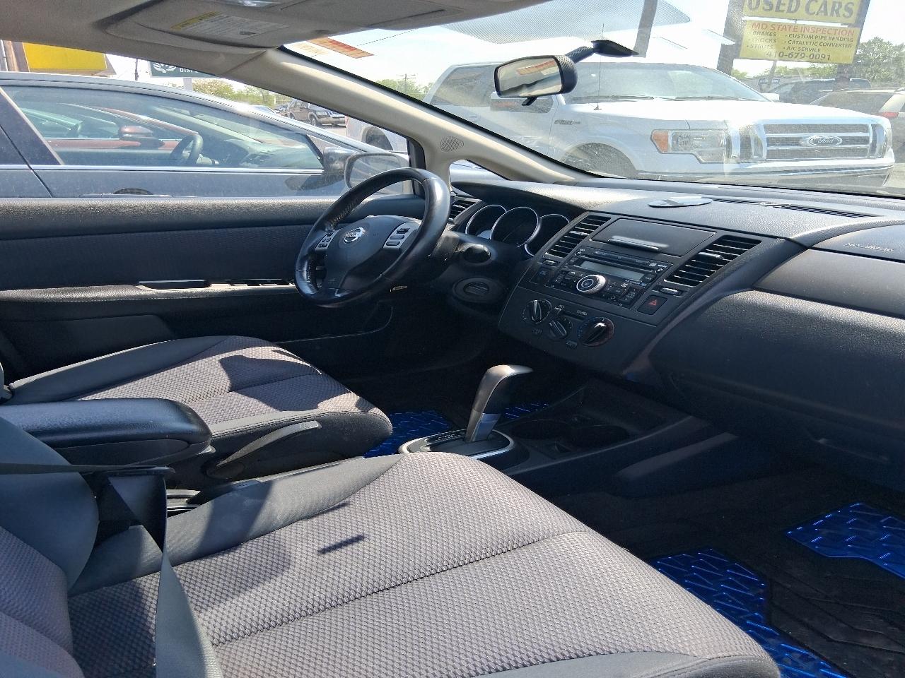 Nissan Versa 1.8 S 2008