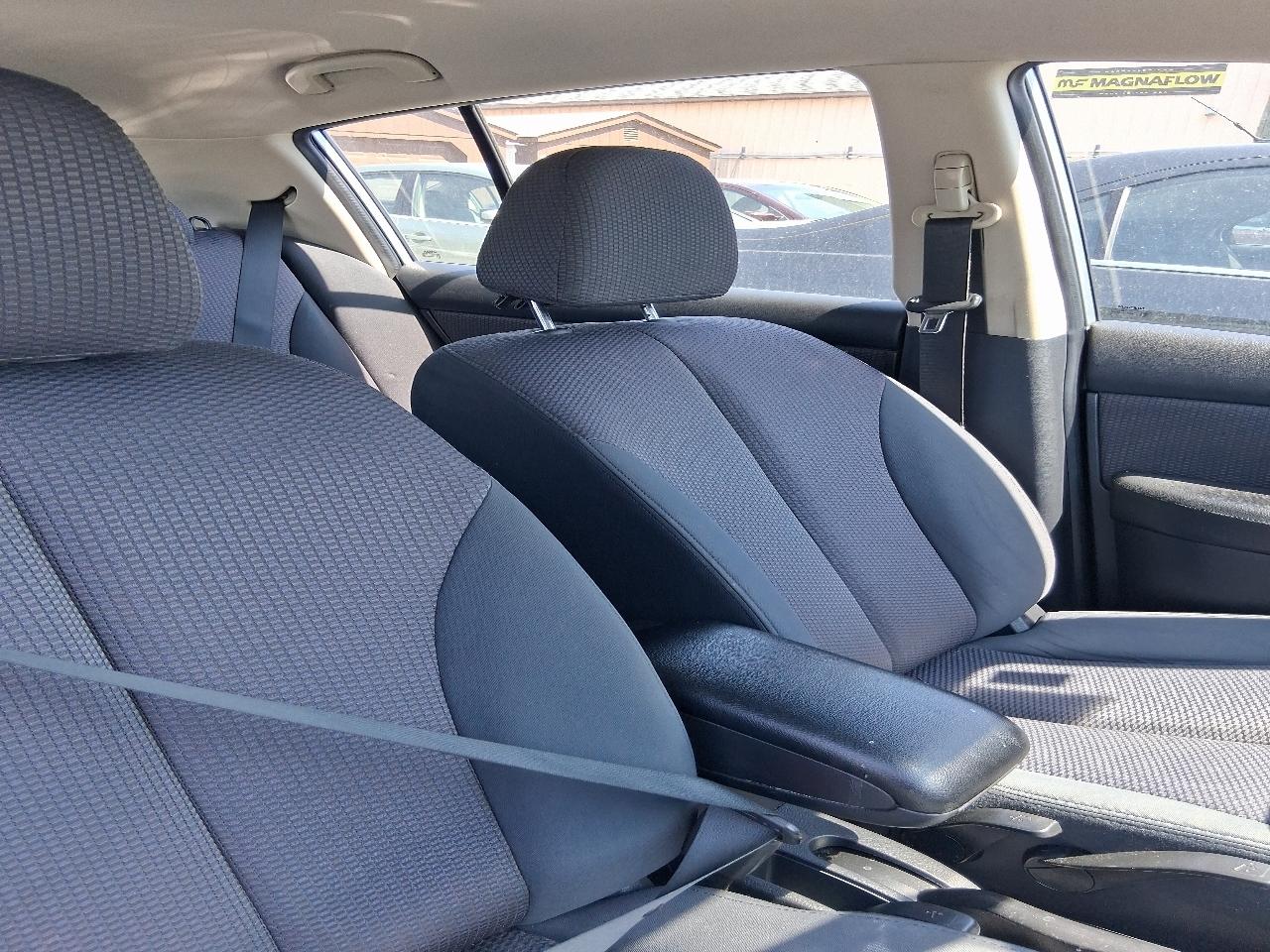 Nissan Versa 1.8 S 2008