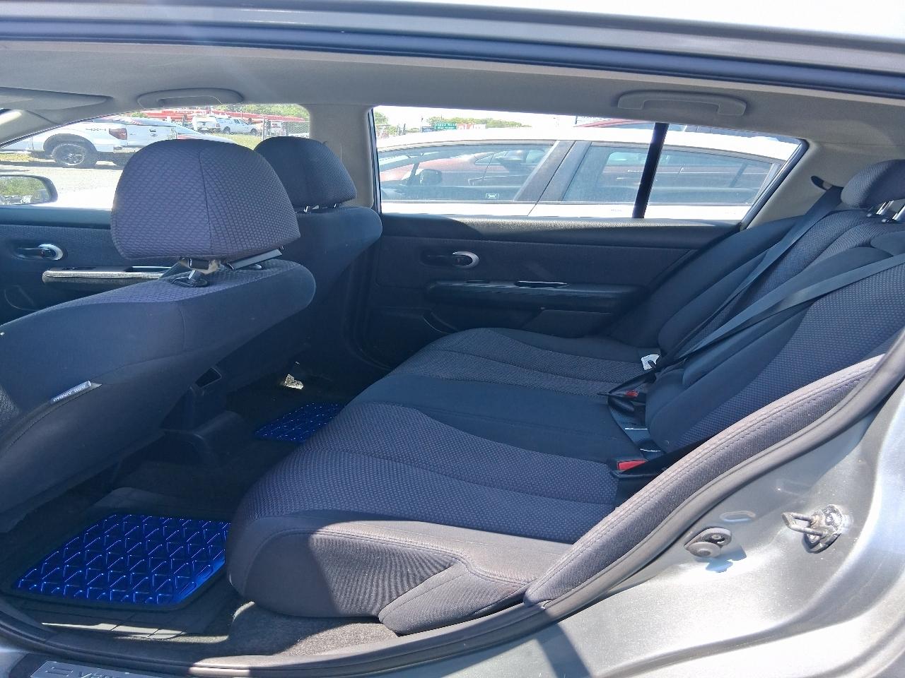 Nissan Versa 1.8 S 2008