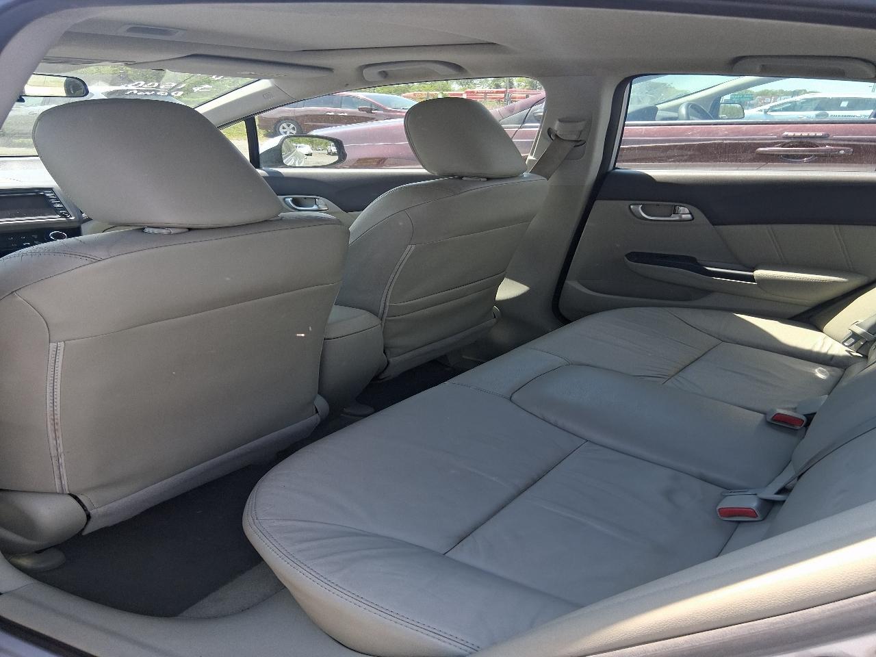 Honda Civic EX-L Sedan 5-Speed AT 2012