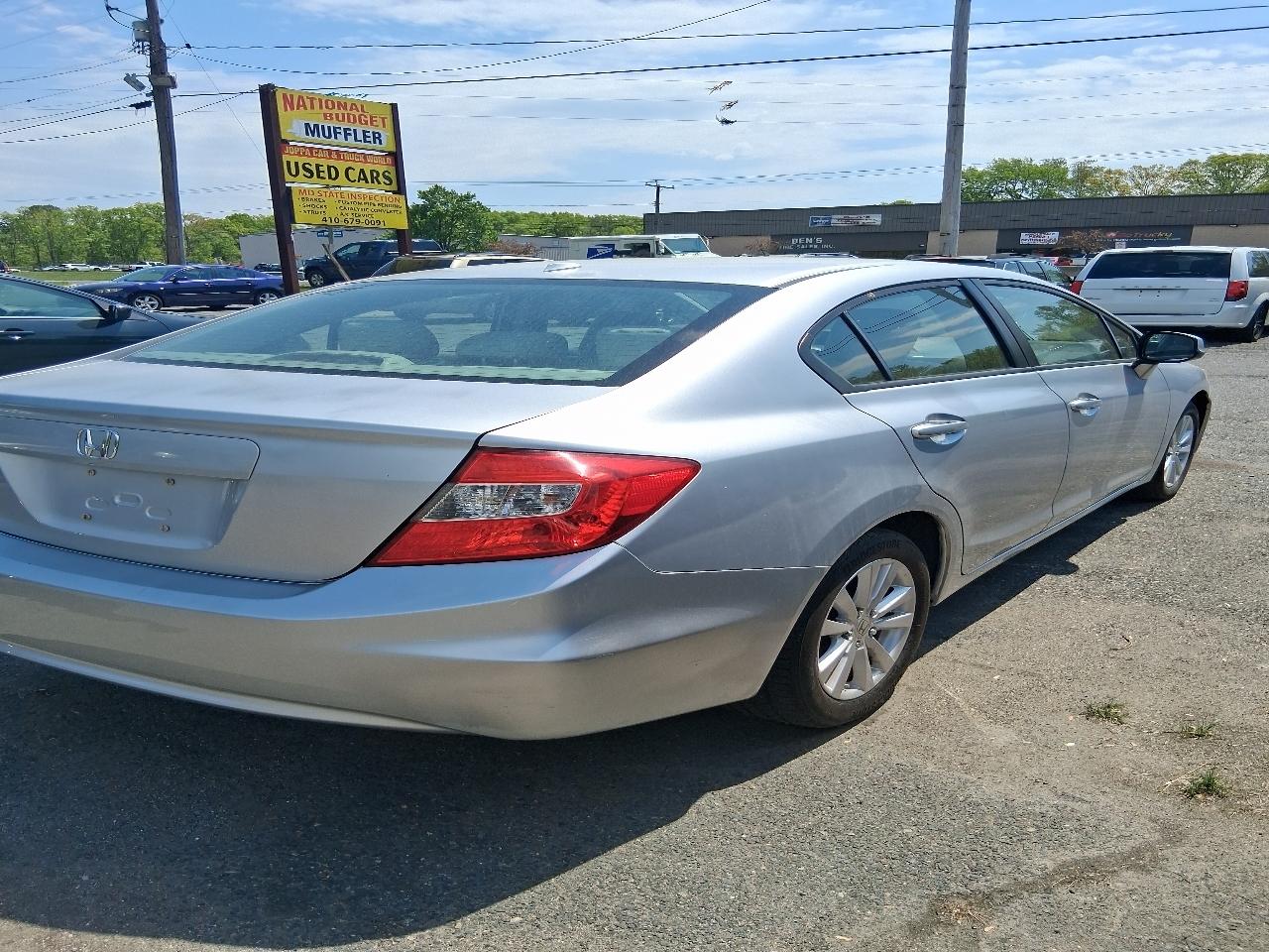 Honda Civic EX-L Sedan 5-Speed AT 2012