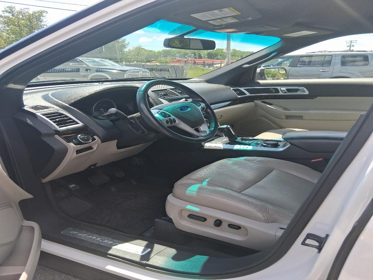 Ford Explorer Limited 4WD 2011
