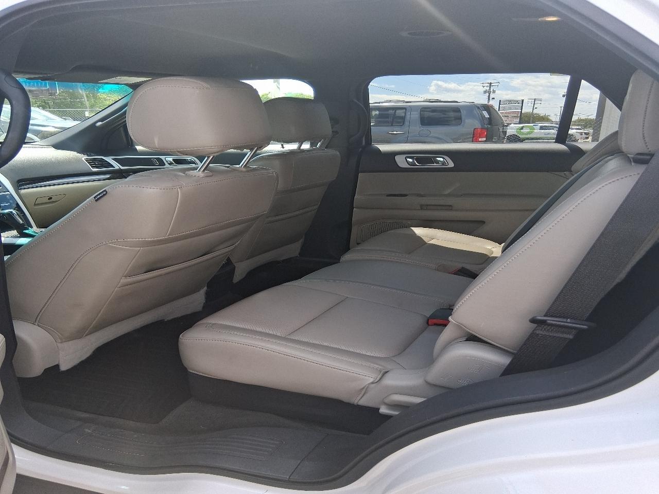 Ford Explorer Limited 4WD 2011