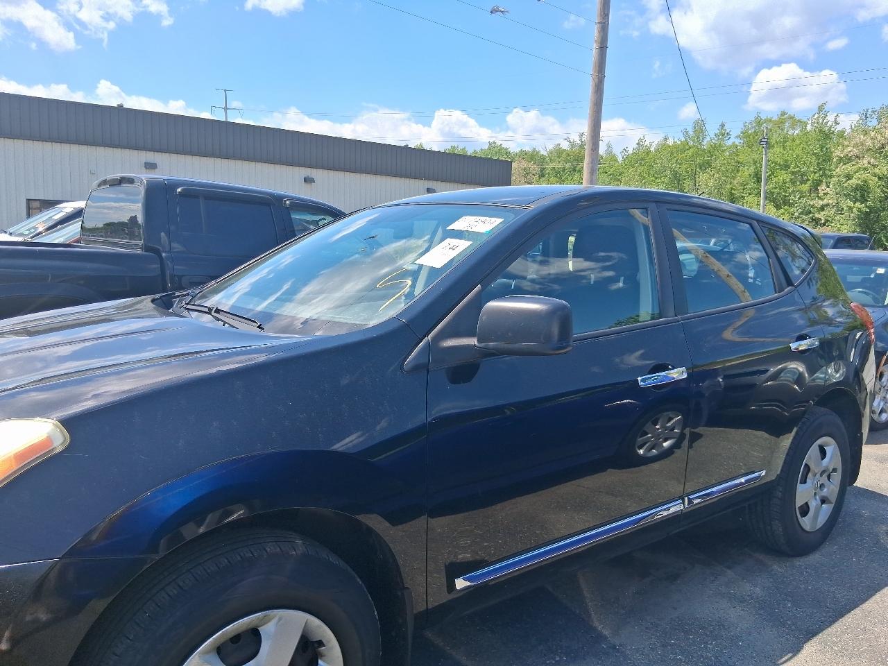 Nissan Rogue S AWD 2011