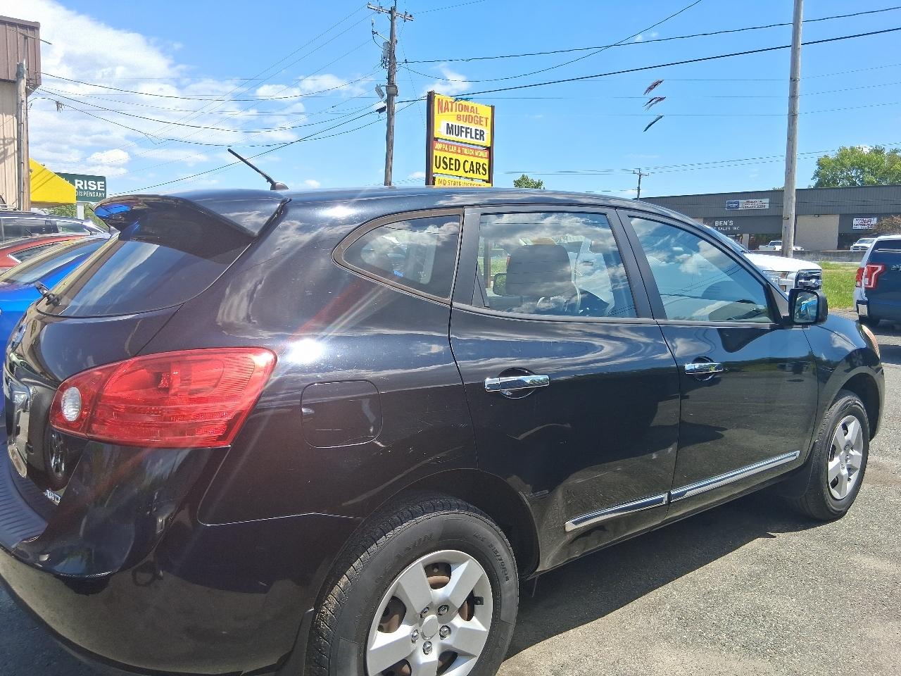 Nissan Rogue S AWD 2011