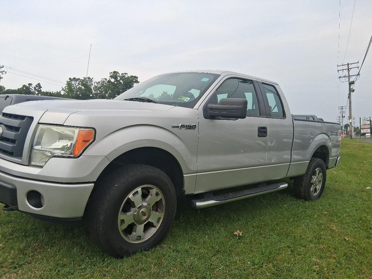 Ford F-150 STX SuperCab 6.5-ft. Bed 4WD 2009