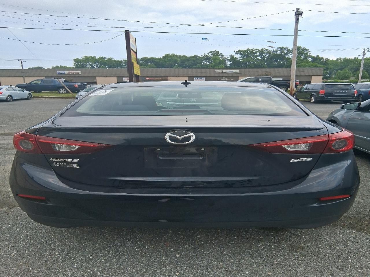 Mazda MAZDA3 I Grand Touring MT 4-Door 2016